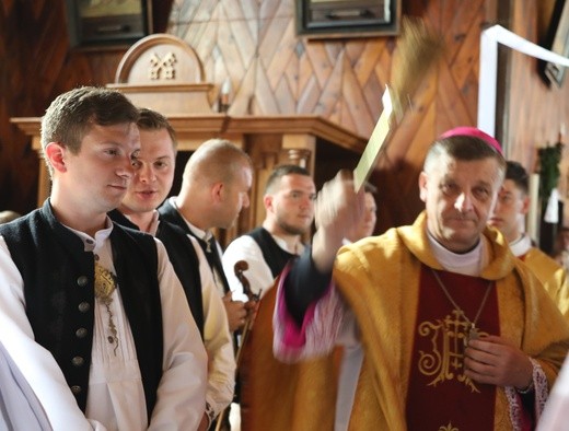 Poświęcenie kościoła i ołtarza w Żabnicy