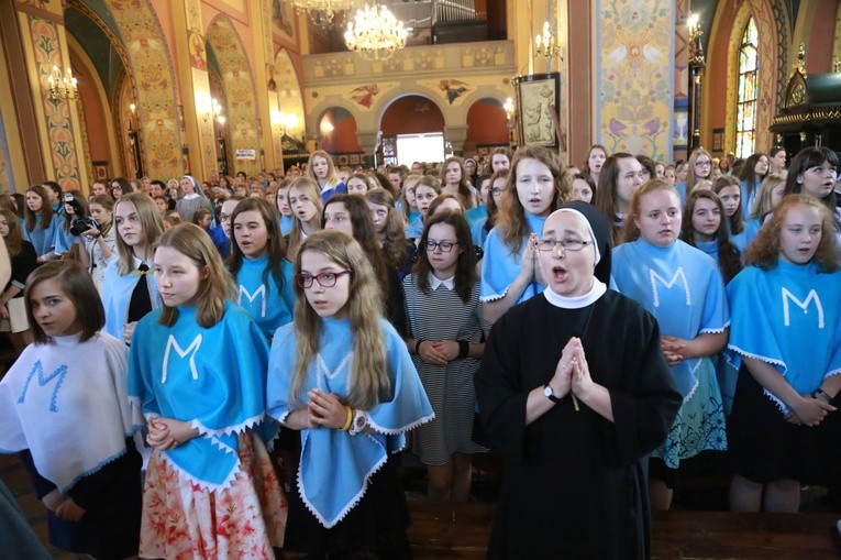 Pielgrzymka DSM do Chorzelowa