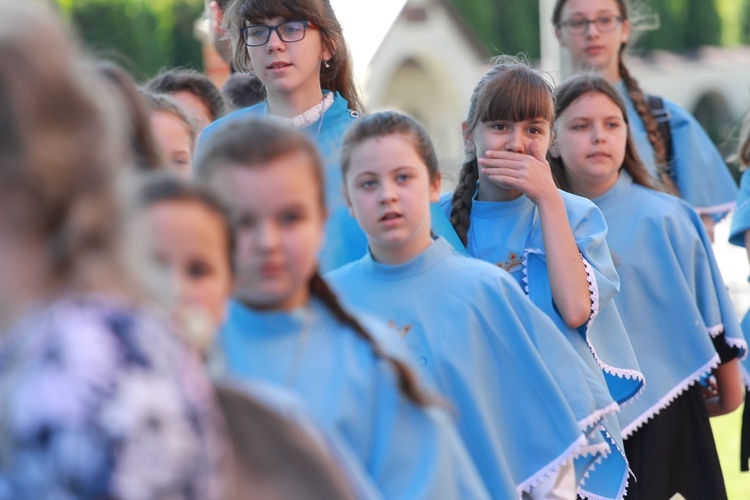 Pielgrzymka DSM do Chorzelowa