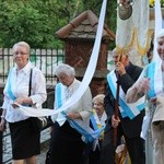 Procesja z figurą Matki Bożej Fatimskiej ulicami Gorzowa Wlkp.