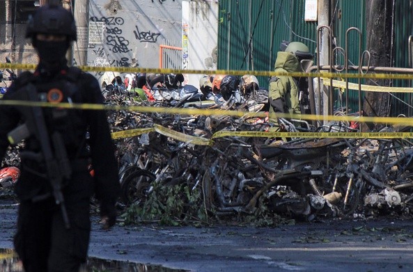 Ataki na kościoły w Indonezji - rośnie liczba ofiar