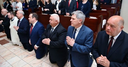 Być Kościołem, nie tylko w Kościele