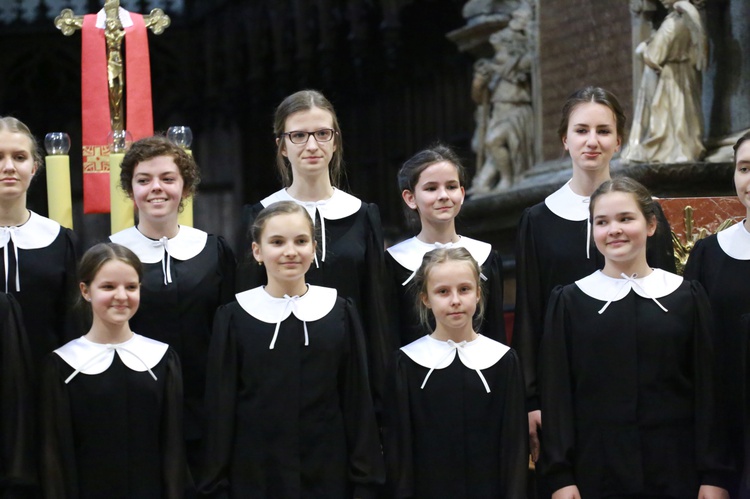 Puellae Orantees ze Schola Cantorum