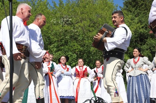 Festyn na 100-lecie parafii w Żabnicy