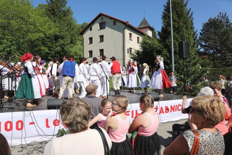 Festyn na 100-lecie parafii w Żabnicy