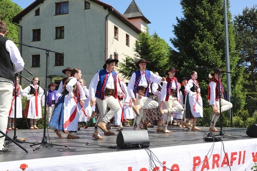 Festyn na 100-lecie parafii w Żabnicy