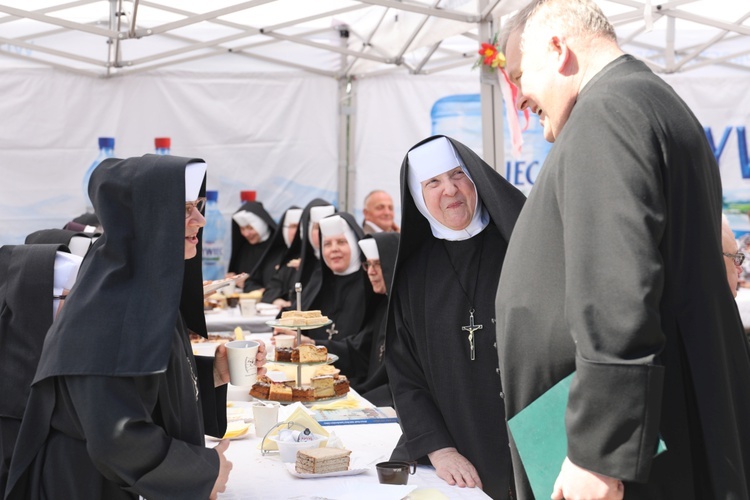 Festyn na 100-lecie parafii w Żabnicy