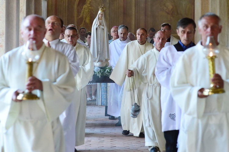 Nabożeństwo Fatimskie w Świętej Lipce