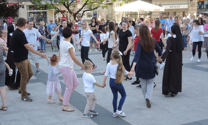 "Cała Polska tańczy dla JP2" - Bielsko-Biała 2018