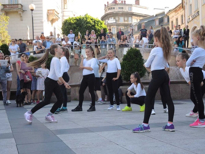 "Cała Polska tańczy dla JP2" - Bielsko-Biała 2018