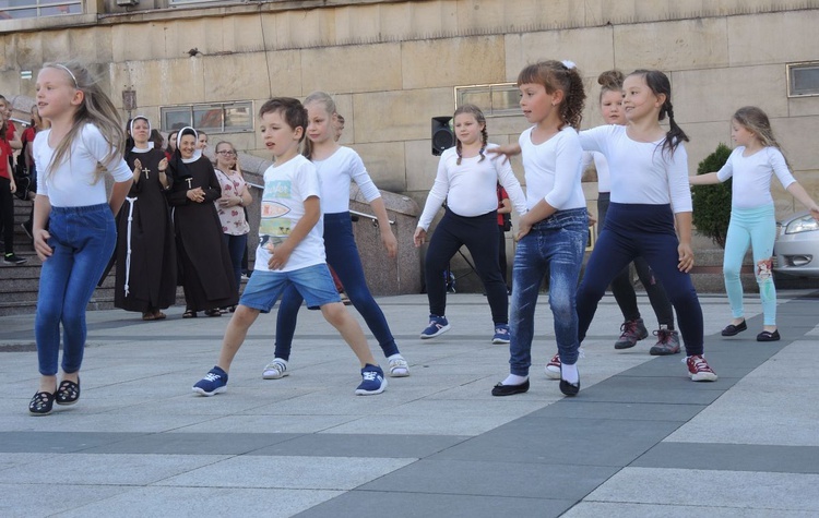 "Cała Polska tańczy dla JP2" - Bielsko-Biała 2018