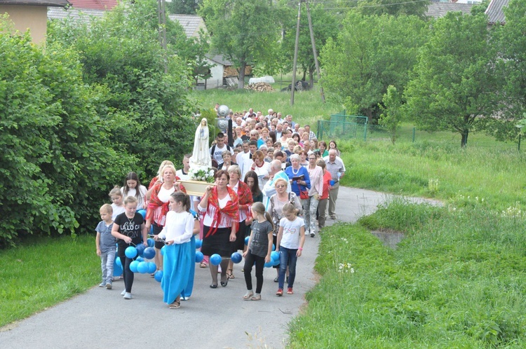 Procesja fatimska w Zawadzie Uszewskiej