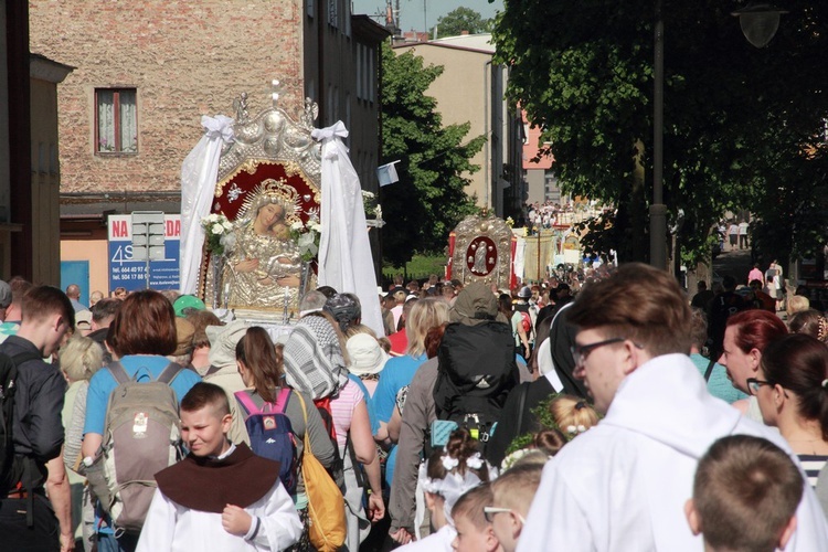 Wejherowskie uroczystości i powrót 350. Pielgrzymki Oliwskiej