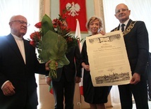 Nadanie tytułu Honorowego Obywatela Lublina ks. infułatowi Grzegorzowi Pawłowskiemu