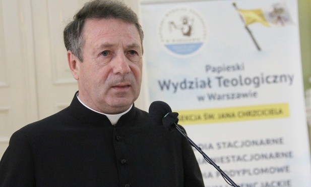 - Studium jest propozycją dla tych, którzy chcą pogłębić swoją wiarę - mówi ks. prof. Krzysztof Pawlina, rektor PWTW