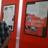 Wystawa "100 lat komunizmu - zbrodnia bez kary"