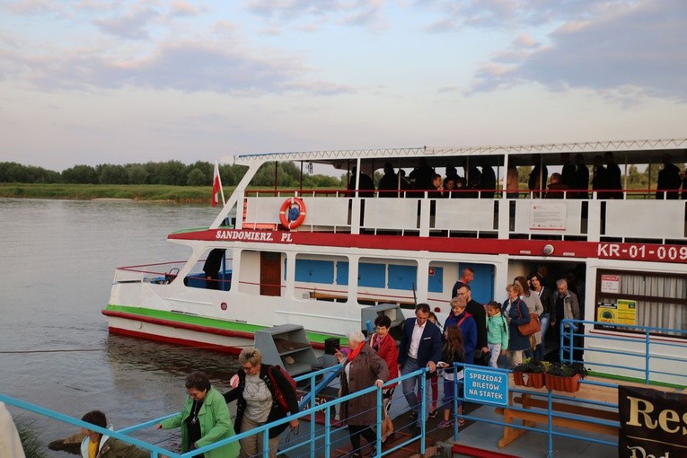 Majówka na statku w Sandomierzu 