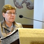 dr Wiesława Stefan – terapeutka, pedagog, wykładowca na Papieskim Wydziale Teologicznym we Wrocławiu, dyrektor Specjalistycznej Poradni Rodzinnej we Wrocławiu, zaangażowana w poradnictwie i w terapii rodziny, autorka publikacji dot. zagadnień życia małżeńskiego i rodzinnego.