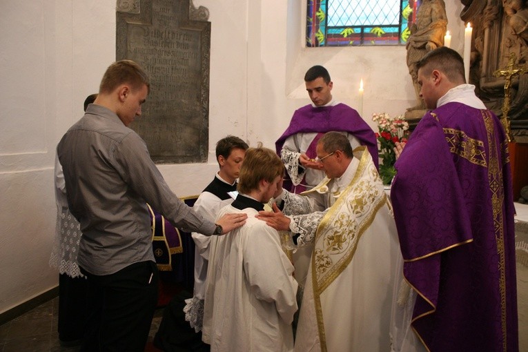 Wigilia Zesłania Ducha Świętego tradycyjnie