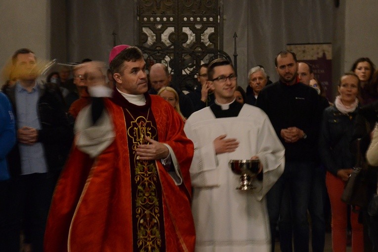 Msza św. w noc Zesłania Ducha Świętego