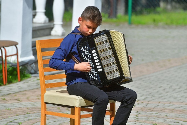 Nocne zwiedzanie w górach