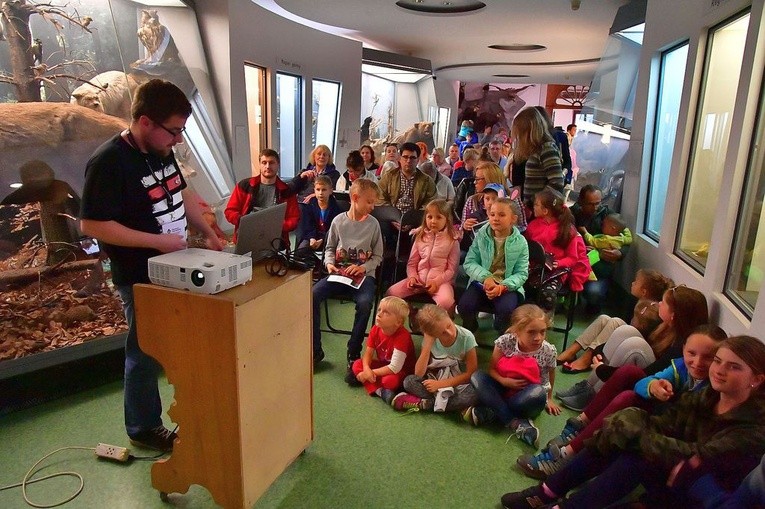 Nocne zwiedzanie w górach