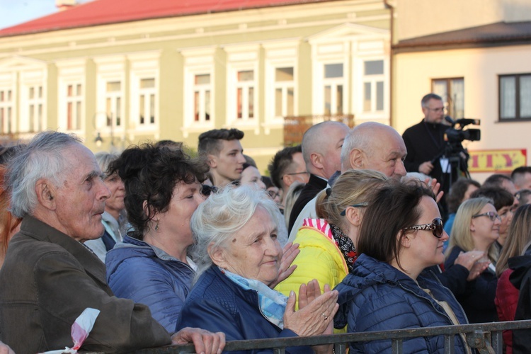 Pięćdziesiątnica w Skierniewicach