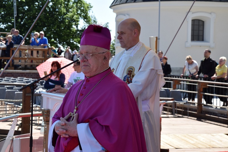 Wejście pielgrzymki z Łowicza na Jasną Górę - cz. 1