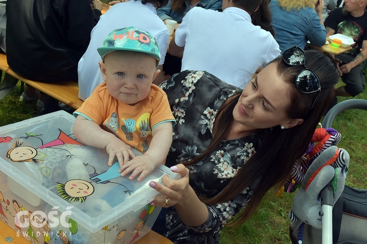 Festyn Rodzinny w parafii pw. Chrystusa Króla w Dzierżoniowie