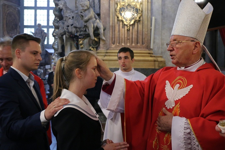 Bierzmowanie w Zesłanie Ducha Świętego