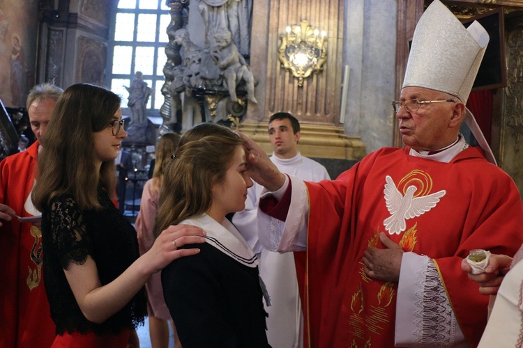 Bierzmowanie w Zesłanie Ducha Świętego