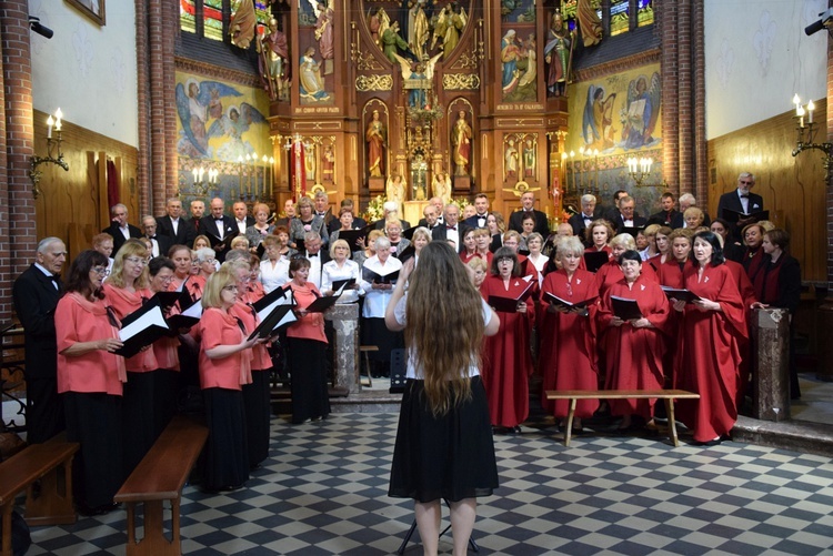 Koncert pieśni maryjnych