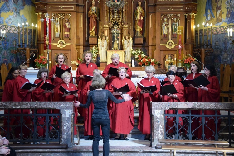 Koncert pieśni maryjnych