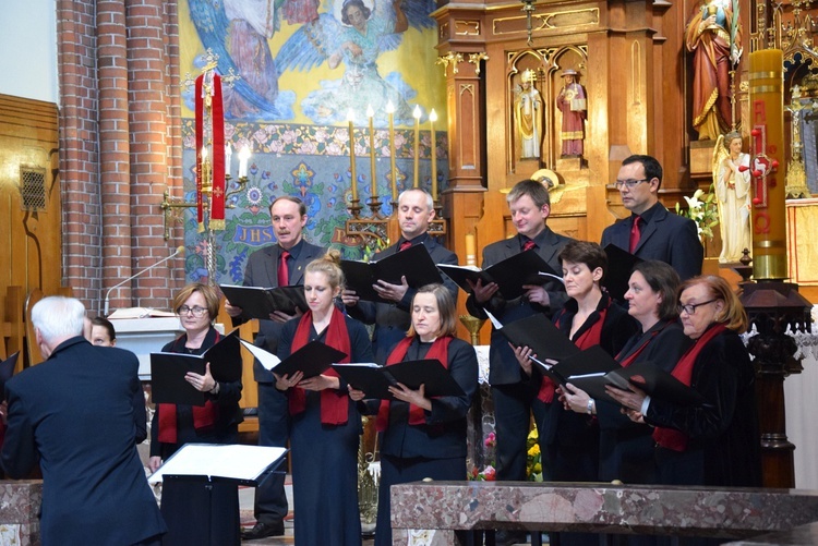 Koncert pieśni maryjnych