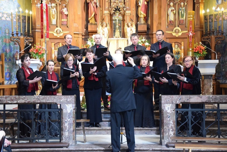 Koncert pieśni maryjnych