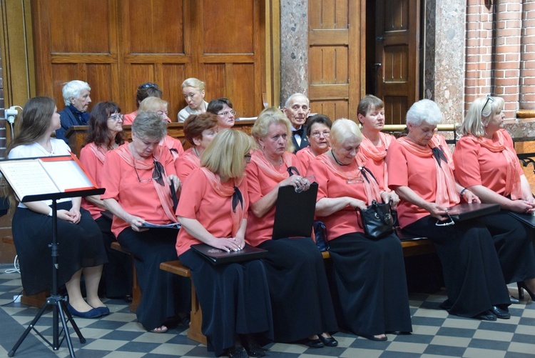 Koncert pieśni maryjnych