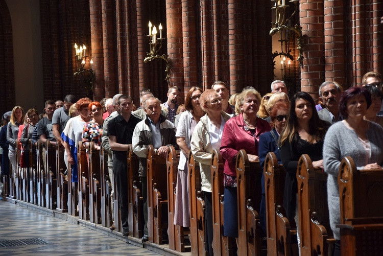 Koncert pieśni maryjnych