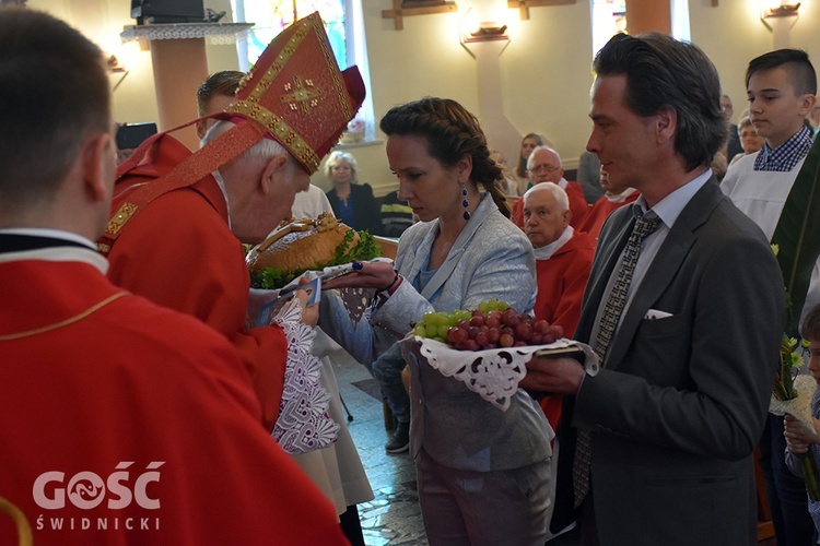 Konsekracja kościoła pw. św. Maksymiliana Marii Kolbego w Wałbrzychu