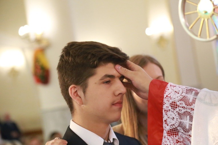 Bierzmowanie u MB Anielskiej w Dębicy