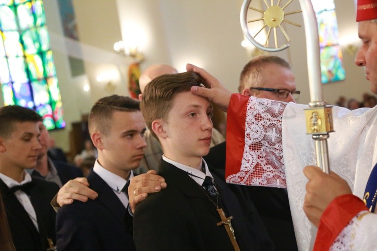Bierzmowanie u MB Anielskiej w Dębicy