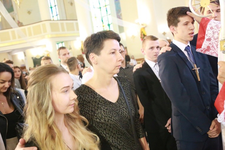 Bierzmowanie u MB Anielskiej w Dębicy