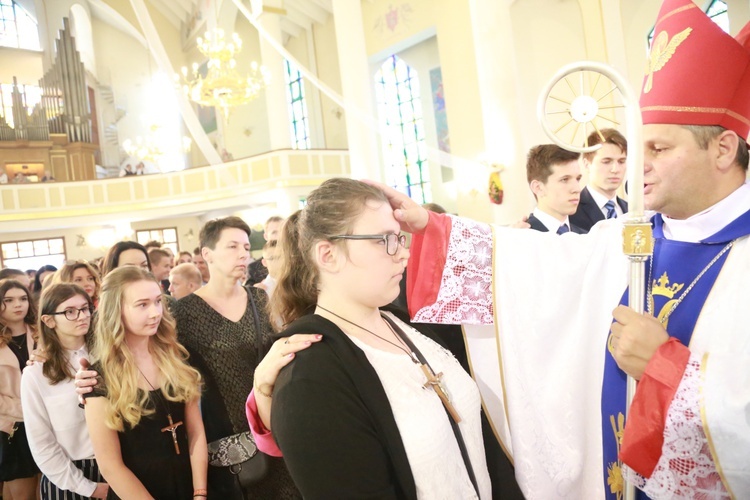 Bierzmowanie u MB Anielskiej w Dębicy