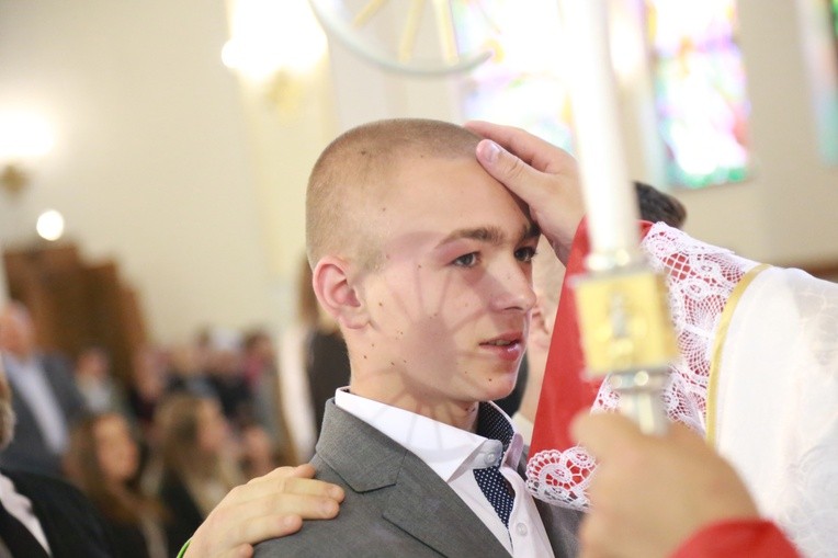 Bierzmowanie u MB Anielskiej w Dębicy