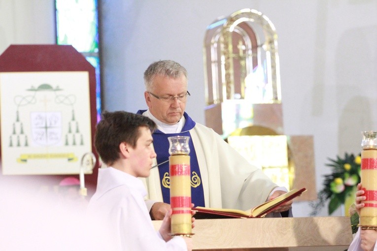 Bierzmowanie u MB Anielskiej w Dębicy