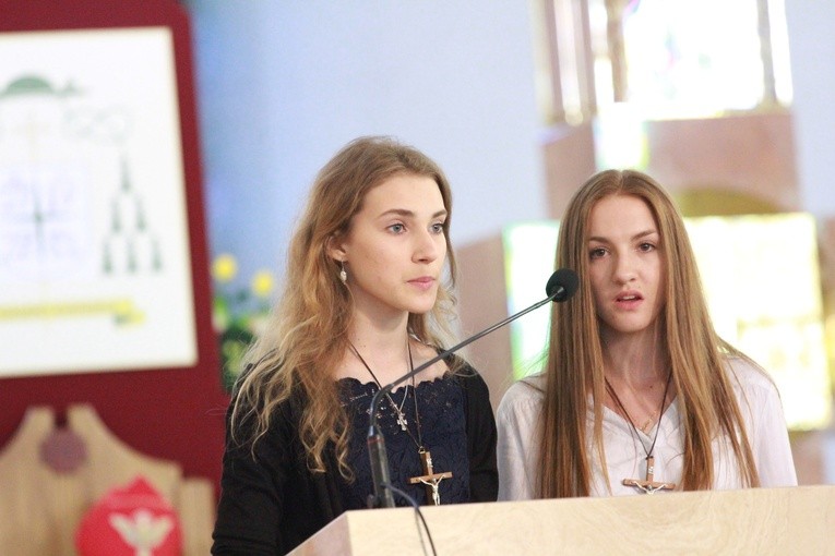 Bierzmowanie u MB Anielskiej w Dębicy
