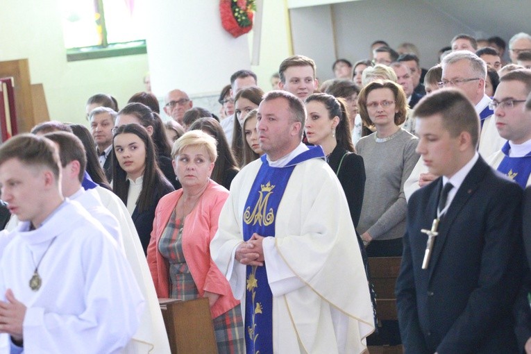 Bierzmowanie u MB Anielskiej w Dębicy