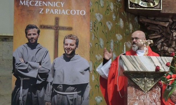 O błogosławionych franciszkanach opowiadał parafianom ze Złotych Łanóow o. Piotr Stanisławczyk OFMConv.