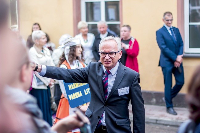 – Twórczość kompozytora po latach wraca do łask – przyznaje prof. Benedykt Błoński.