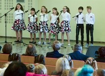 Zespół ze Szkoły Podstawowej nr 18 w Gliwicach, który zajął  1. miejsce w kategorii  klas IV–VII.