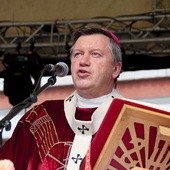 – Wszyscy, którzy zdobywają pieniądze na utrzymanie siebie i rodziny, mogą słusznie uważać, że swoją pracą rozwijają dzieło Stwórcy – mówił metropolita wrocławski.